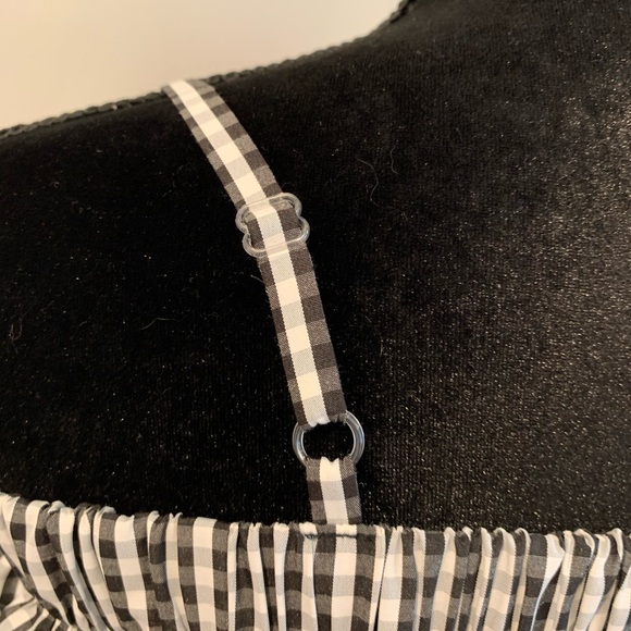 Off-The-Shoulder Top-Black & White Stripe - Picture 4 of 6